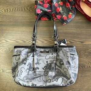 Vintage 2010 NWT Stagecoach Bag from Coach